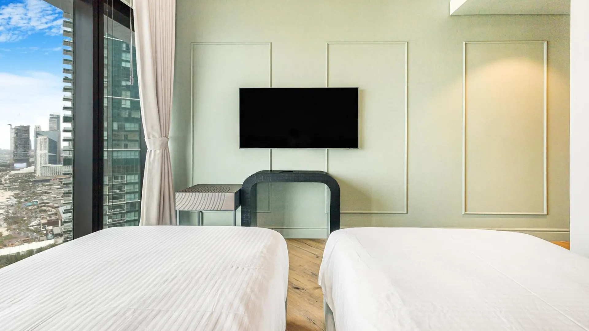 Apartment 2Br Jumeirah Gate 1, Marina Skyline View Dubai