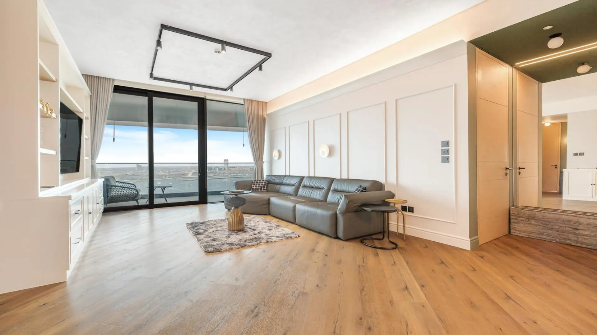 2Br Jumeirah Gate 1, Marina Skyline View Dubai United Arab Emirates